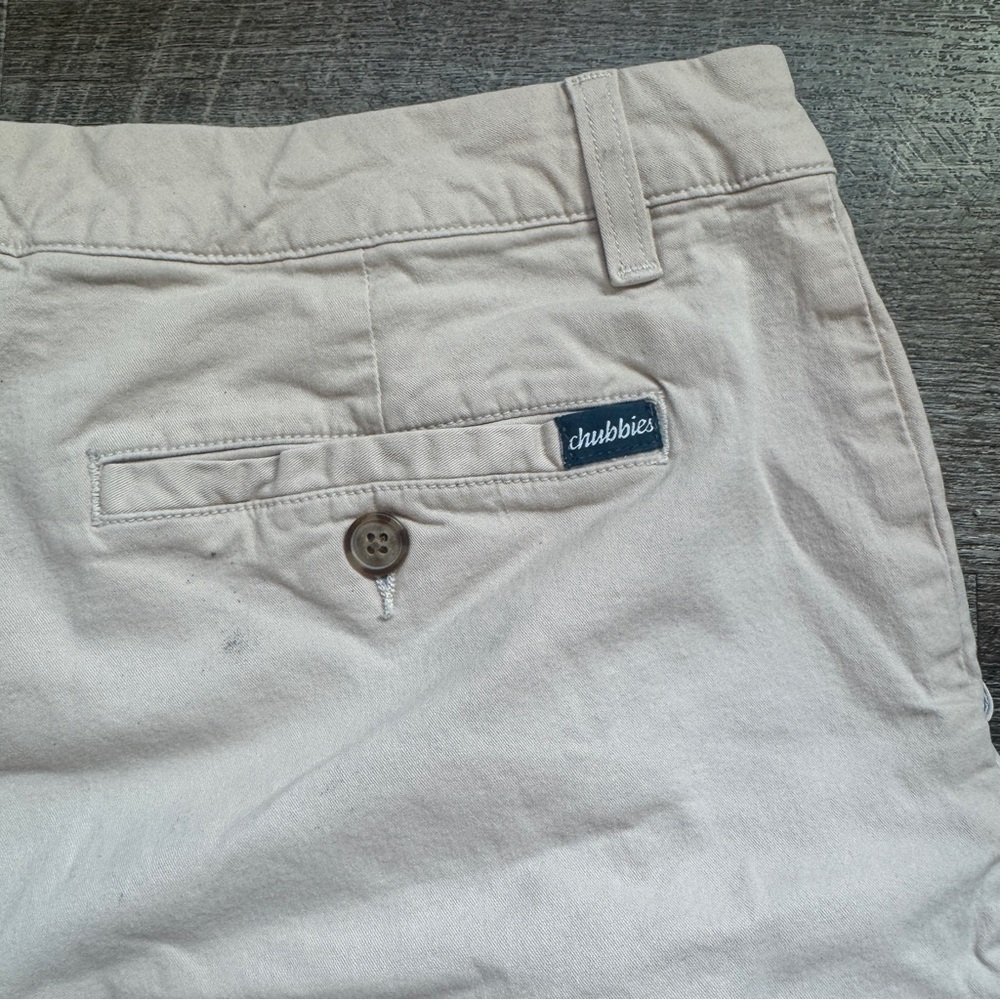 Chubbies Chino Shorts Beige Men's 34 7 Inseam Stretch Golf Preppy - Picture 4 of 8